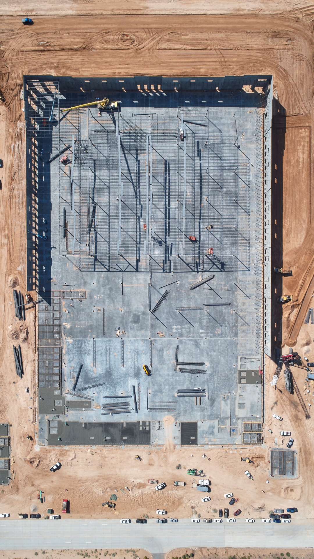 Aerial view of industrial building under construction in Santa Teresa